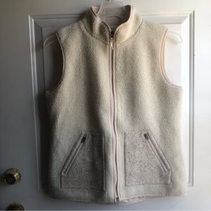 Talbots women’s cream faux sherpa sleeveless vest size M
